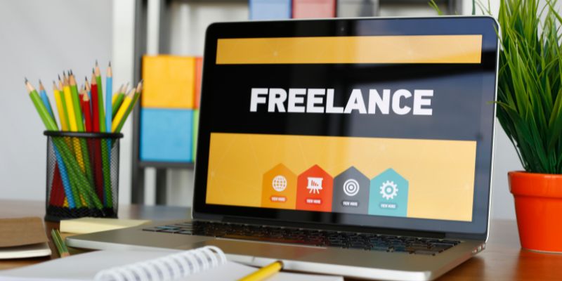 A computer with freelance written on it.