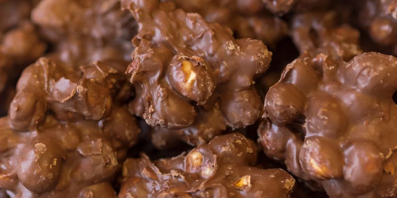 Peanut clusters