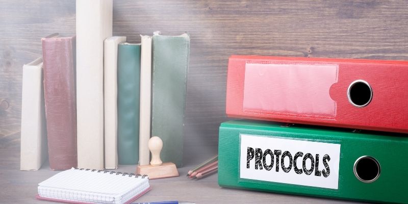 Binders with one labeled protocols